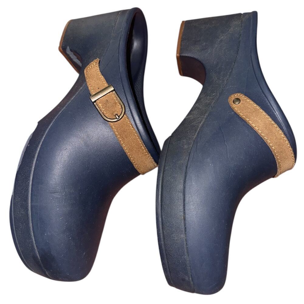 Crocs Navy Blue Clogs – Suede Strap – Slip-On Comfort Mules size 9W - Picture 3 of 5